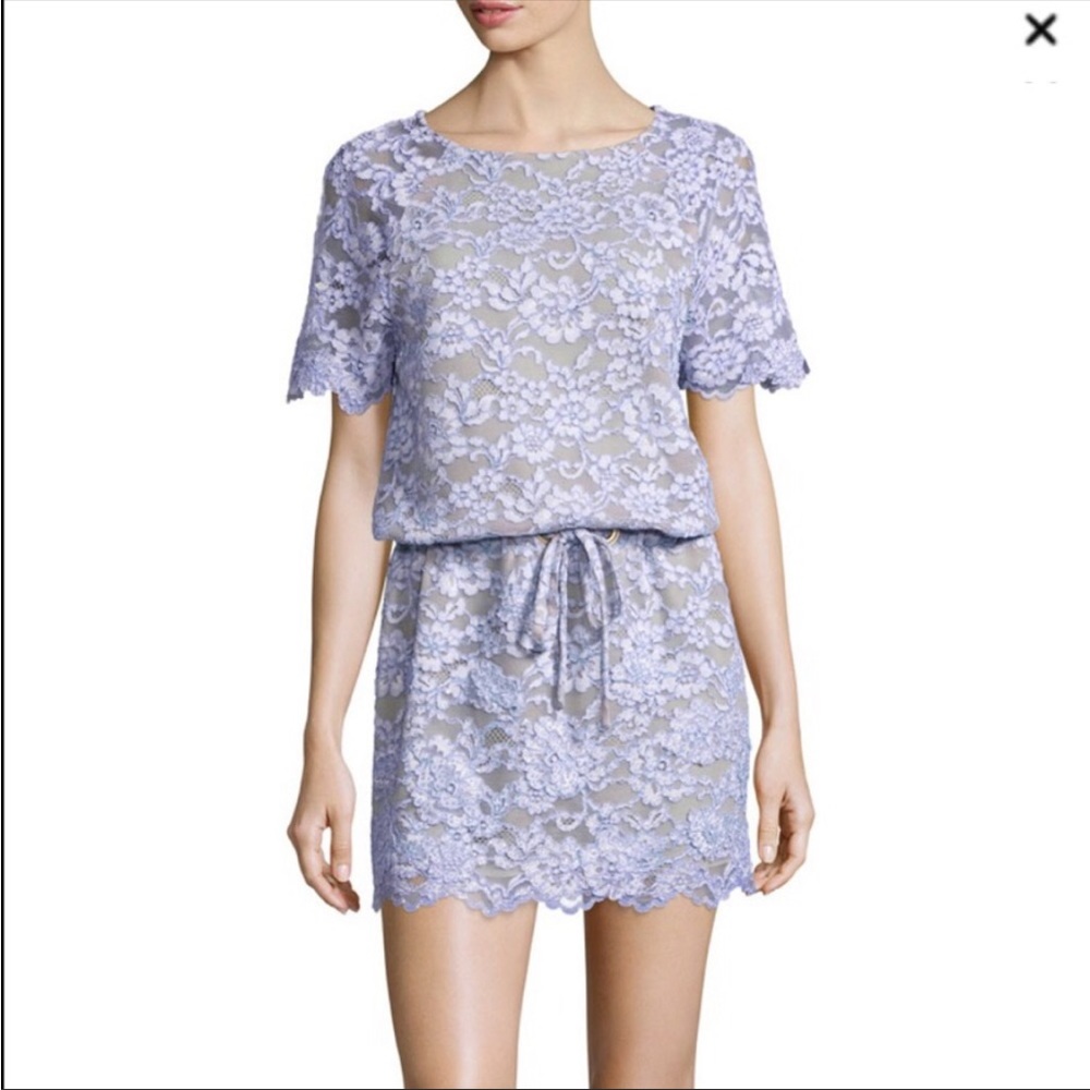 DIANE VON FURSTENBERG Lace Dress Size Small